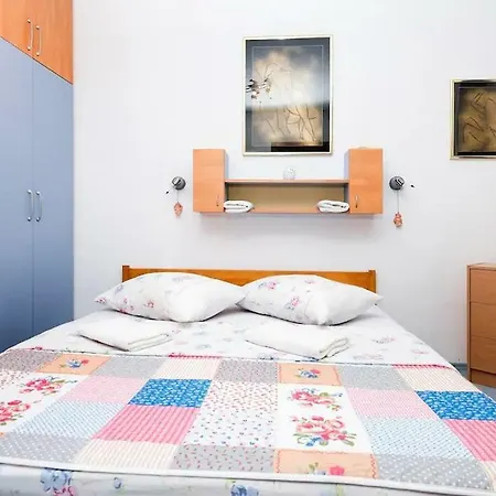 Apartman Dada Dugi Rat